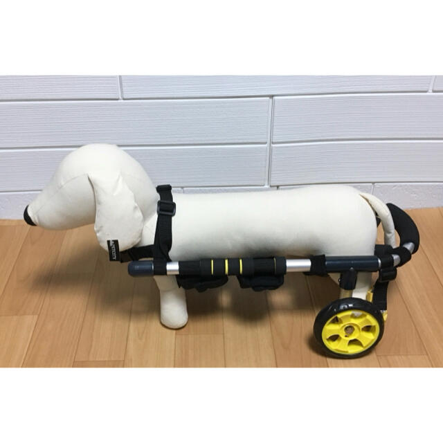 犬用品　ミニチュアダックス用車椅子