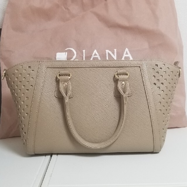 DIANA(ダイアナ)のDIANA バッグ レディースのバッグ(ハンドバッグ)の商品写真