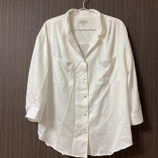 ウィゴー(WEGO)のシャツ 白 ホワイト WEGO ウィゴー(シャツ/ブラウス(長袖/七分))