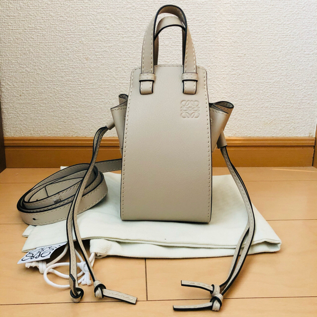 【正規品】Loewe ハンモックミニ　ライトオート美品バッグ