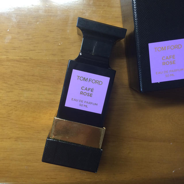 TOM FORD(トムフォード)のトムフォード カフェローズ50ml コスメ/美容の香水(香水(女性用))の商品写真