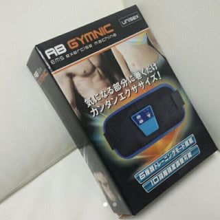 新品 簡単巻くだけEMS腹筋ベルト 美脚(エクササイズ用品)