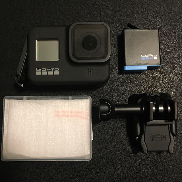 GoPro(ゴープロ)のゴープロ8 本体　バッテリー　美品 スマホ/家電/カメラのカメラ(ビデオカメラ)の商品写真