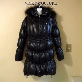 ビッキー(VICKY)のビッキークチュールVICKY COUTURE♡ファー付き光沢ダウンコート(ダウンコート)