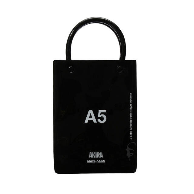 AKIRA PRODUCTS - 新品未使用　AKIRA×nana-nana A5 限定ショルダーバッグ