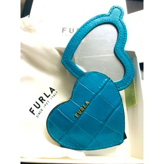 フルラ(Furla)の【新品未使用】FURLAの携帯ミラー　ハート型　グリーン　ブルー(ミラー)