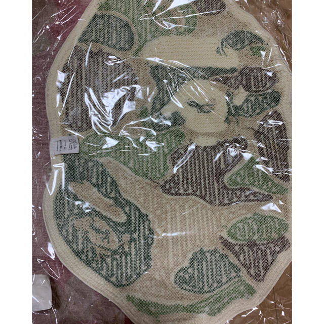 A BATHING APE(アベイシングエイプ)の定価以下新品未使用！ BAPE ABC CAMO APE HEADラグマット インテリア/住まい/日用品のラグ/カーペット/マット(ラグ)の商品写真