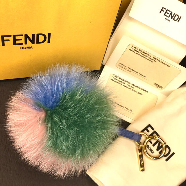 FENDI ファーチャーム　新品未使用