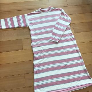 桃うさぎ様専用　パジャマ　新品(パジャマ)