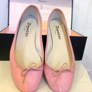 レペット(repetto)のLepetto ピンクエナメルバレエシューズ　ヒール1.5ccm(バレエシューズ)