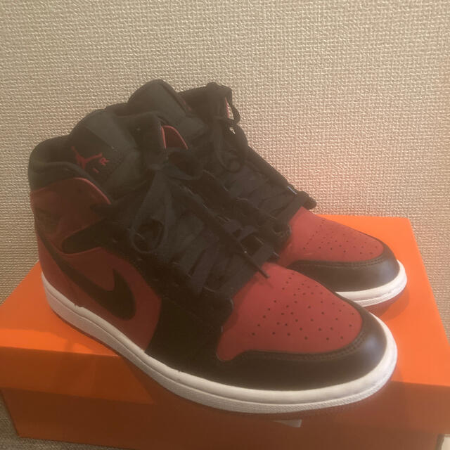 NIKE(ナイキ)の【使用回数5回以下】エア ジョーダン 1 MID 25.0cm メンズの靴/シューズ(スニーカー)の商品写真