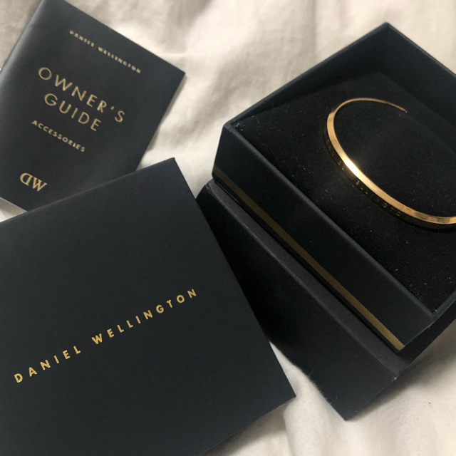 Daniel Wellington(ダニエルウェリントン)のダニエルウェリントン バングル レディースのアクセサリー(ブレスレット/バングル)の商品写真