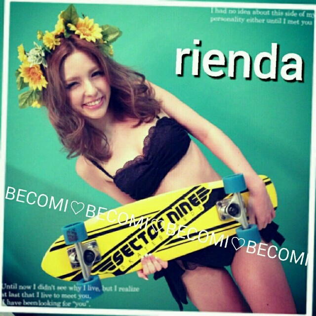 rienda(リエンダ)のタグ付 riendaレースチューブビキニ レディースの水着/浴衣(水着)の商品写真