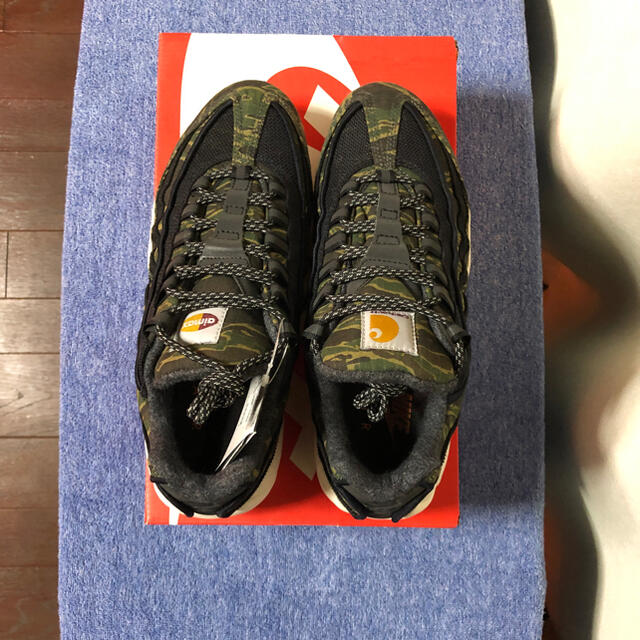 NIKE(ナイキ)のNIKE AIR MAX95 CARHARTT カーハート メンズの靴/シューズ(スニーカー)の商品写真