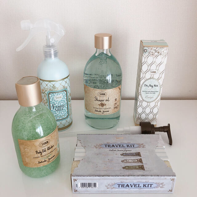 SABON(サボン)のSABON サボン 福袋 2021 デリケートジャスミン 5点セット コスメ/美容のボディケア(ボディローション/ミルク)の商品写真