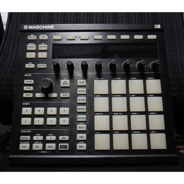 Native Instruments / MASCHINE Mk2 1