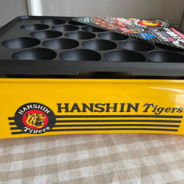 阪神タイガース - 【未使用】阪神タイガースたこやき器22穴の 阪神タイガース - 【未使用】阪神タイガースたこやき器22穴の