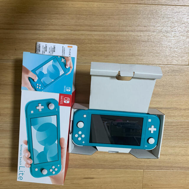 Nintendo switch lite ターコイズ色