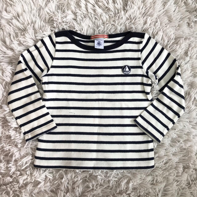 PETIT BATEAU(プチバトー)の定番　プチバトー　ボーダーカットソー　4ans 102cm キッズ/ベビー/マタニティのキッズ服女の子用(90cm~)(Tシャツ/カットソー)の商品写真