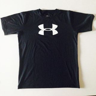 アンダーアーマー(UNDER ARMOUR)のUNDER ARMOUR Tシャツ(Tシャツ(半袖/袖なし))