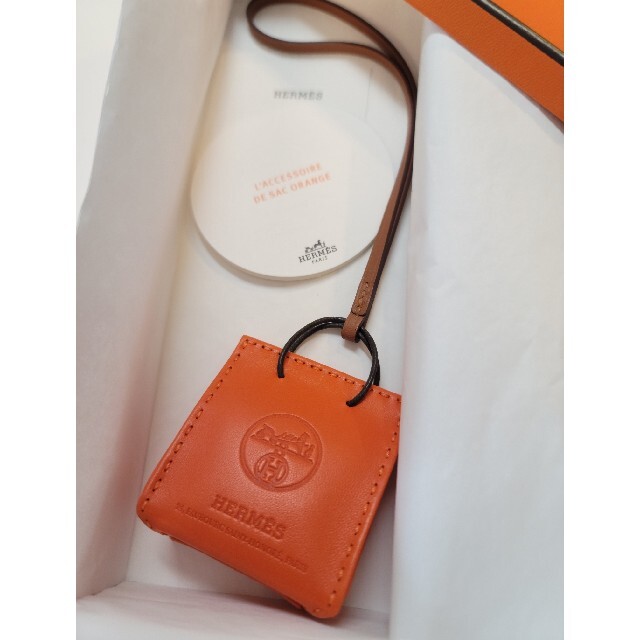 新品 ☆ エルメス HERMES ショッパーチャーム 定番の中古商品 www