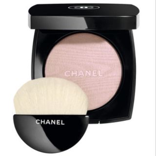 シャネル(CHANEL)のシャネル　プードゥル　ルミエール　40 ホワイト　オパール　フェイスパウダー(フェイスパウダー)