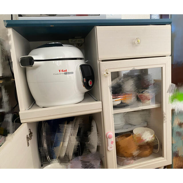 食器棚　ターコイズブルー×ホワイト　 インテリア/住まい/日用品の収納家具(キッチン収納)の商品写真