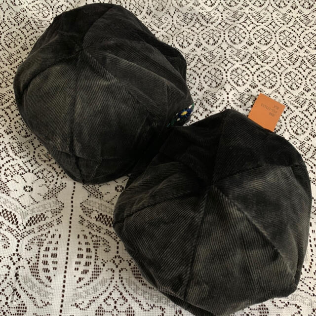 JABURO・帽子ブラックコーデュロイ レディースの帽子(ハンチング/ベレー帽)の商品写真