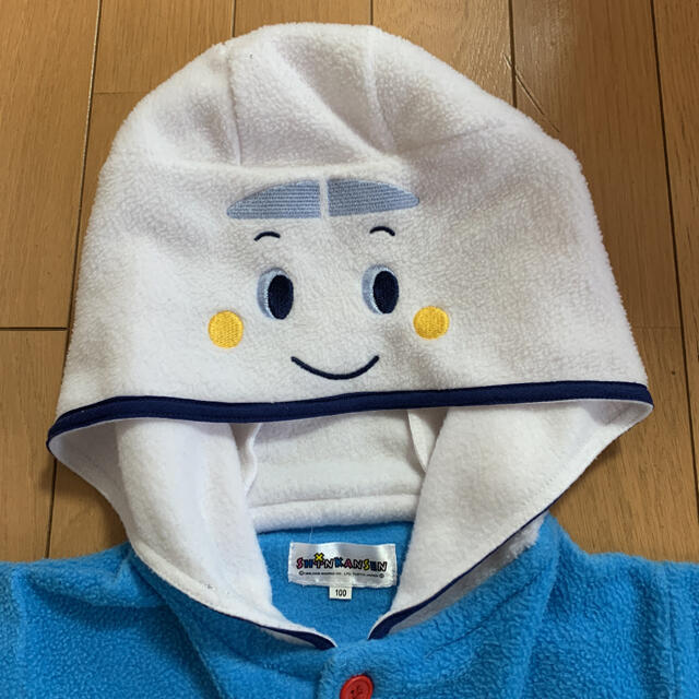 サンリオ(サンリオ)の新幹線 SHINKANSEN フリース 100 サンリオ キッズ/ベビー/マタニティのキッズ服男の子用(90cm~)(ジャケット/上着)の商品写真