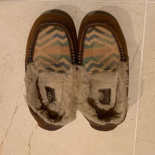 アグ(UGG)のUGG ANSLEY 限定品(スリッポン/モカシン)