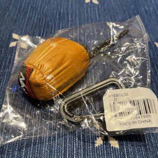 ナンガ(NANGA)の【週末限定値下げ　新品】ナンガ　エコバッグ　ゴールド　カラビナ付き(その他)