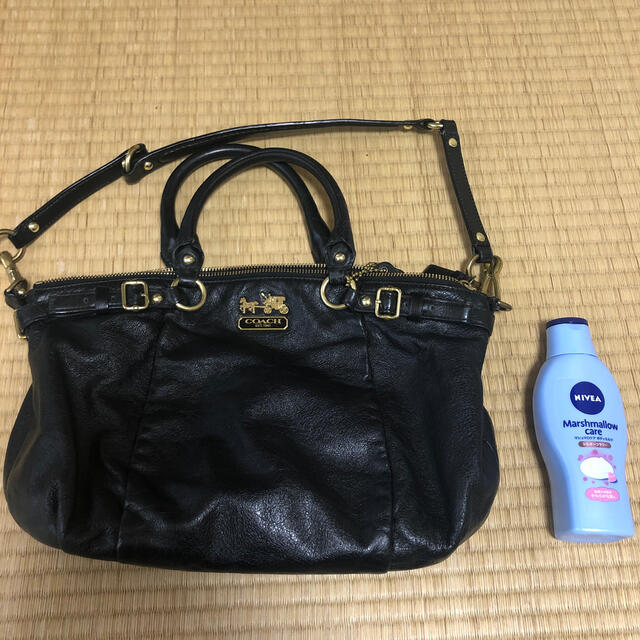 COACH(コーチ)のお気まぐれ値下げ 送料込   COACH ショルダーバッグ  ハンドバッグ レディースのバッグ(ショルダーバッグ)の商品写真