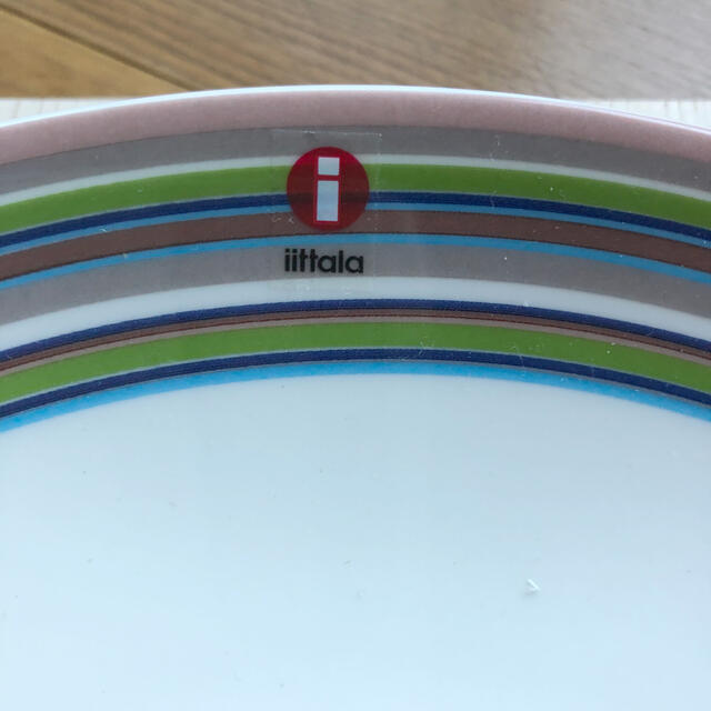 iittala(イッタラ)の皿　iittala (イッタラ) 未使用 インテリア/住まい/日用品のキッチン/食器(食器)の商品写真
