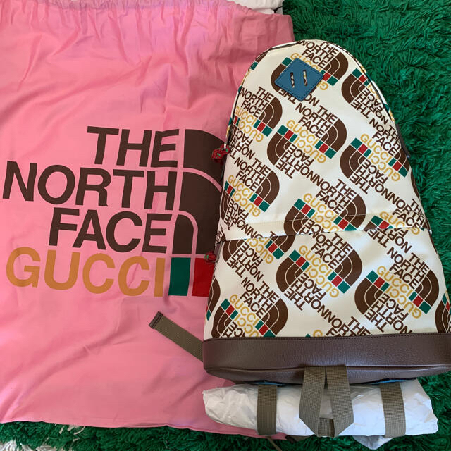 Gucci(グッチ)の【みどはる様専用】GUCCI × THE NORTH FACE  バッグ　グッチ メンズのバッグ(バッグパック/リュック)の商品写真