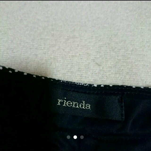 rienda(リエンダ)のリエンダ  バラ柄タイトスカート レディースのスカート(ひざ丈スカート)の商品写真