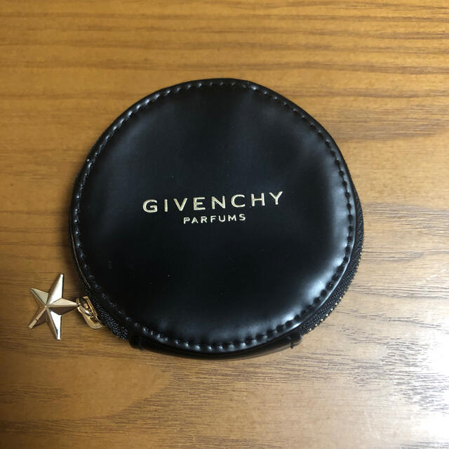 GIVENCHY(ジバンシィ)のGIVENCHY コインケース レディースのファッション小物(コインケース)の商品写真