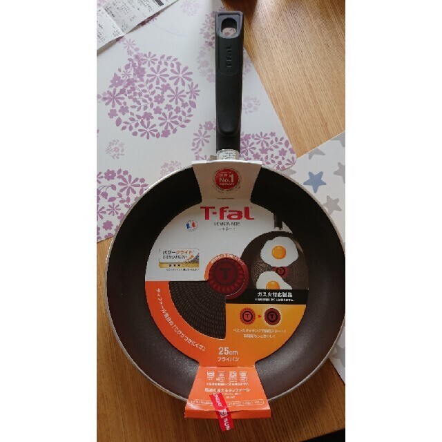 T-fal(ティファール)のT-falフライパン ガス用 インテリア/住まい/日用品のキッチン/食器(鍋/フライパン)の商品写真