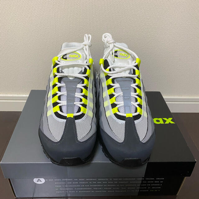 NIKE(ナイキ)のNIKE AIR MAX 95 OG NEON YELLOW イエローグラデ メンズの靴/シューズ(スニーカー)の商品写真