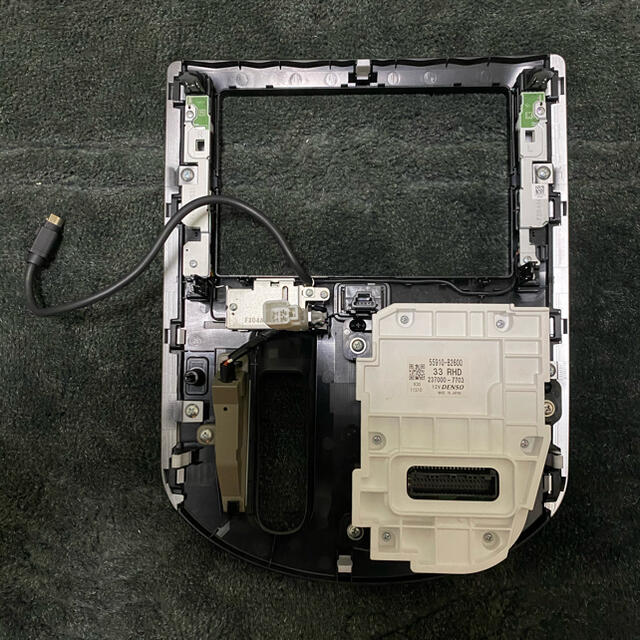ダイハツ - LA600Sタントカスタム用 8インチナビ スイッチパネル ダイハツ - LA600Sタントカスタム用 8インチナビ スイッチパネル
