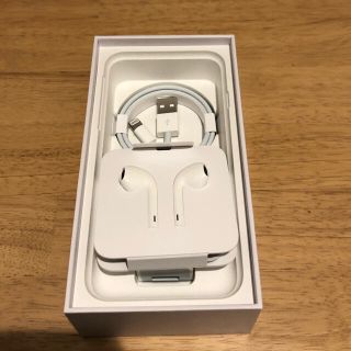 アイフォーン(iPhone)のiPhone 充電器　イヤホン　セット(バッテリー/充電器)