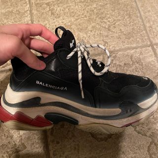 BALENCIAGA triple s(スニーカー)