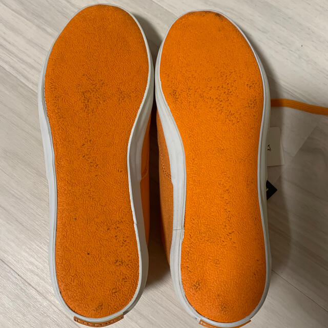 LACOSTE(ラコステ)のラコステ　オレンジシューズ メンズの靴/シューズ(スニーカー)の商品写真