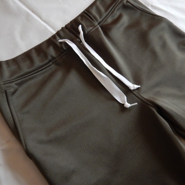 Jieda(ジエダ)のjieda uncle cut track pants olive メンズのパンツ(スラックス)の商品写真