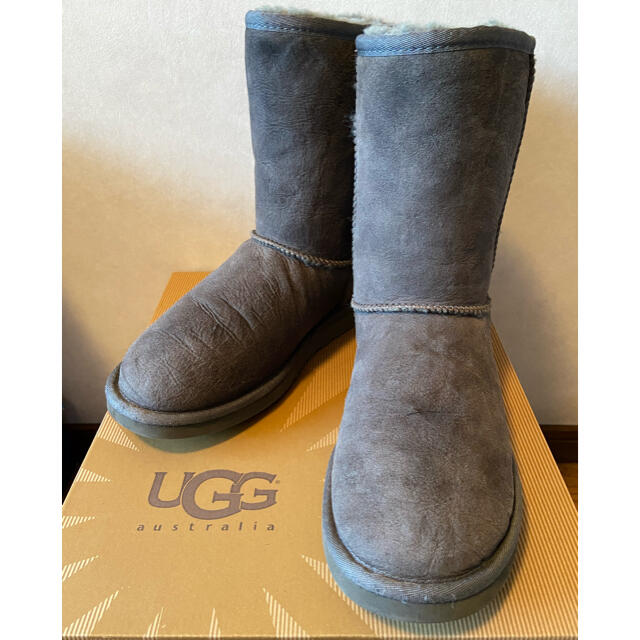 UGG  classic shortレディースブーツ