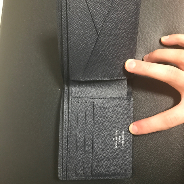 LOUIS VUITTON ／二つ折り財布 3