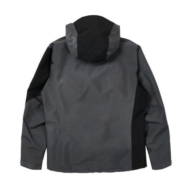 Palace Arc’teryx Alpha SV　ジャケット　サイズL　新品 メンズのジャケット/アウター(その他)の商品写真