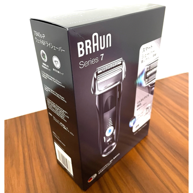 BRAUN(ブラウン)の【てっちゃん様専用】BRAUN series7 7840s シェーバー スマホ/家電/カメラの美容/健康(メンズシェーバー)の商品写真