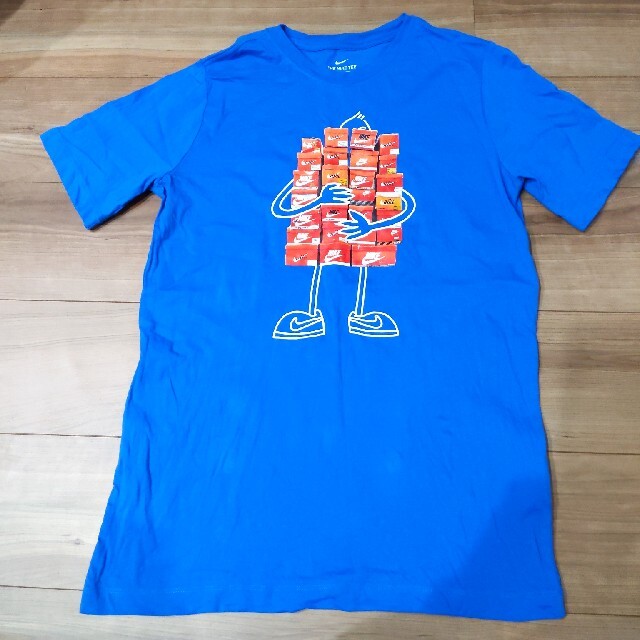 NIKE(ナイキ)のNIKE　Tシャツ キッズ/ベビー/マタニティのキッズ服男の子用(90cm~)(Tシャツ/カットソー)の商品写真