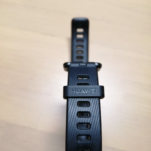 HUAWEI(ファーウェイ)の「売却済」HUAWEI Band 3 Pro メンズの時計(腕時計(デジタル))の商品写真