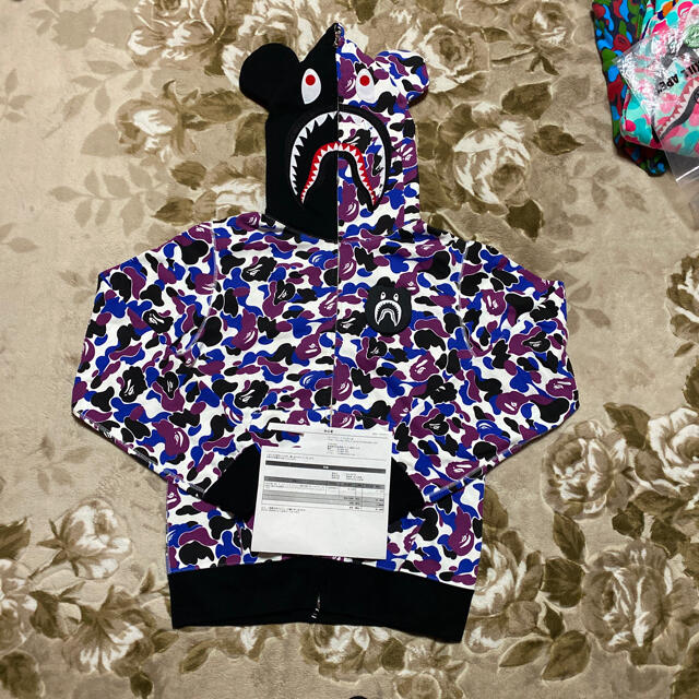 パーカーAPE BAPE KAWS MEDICOM TOY 香港　シャーク　パーカー　L